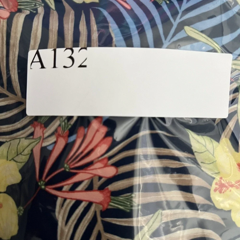 J McLaughlin Swin Trunks Men Size Large Floral Drawstrings Lined Summer Beach